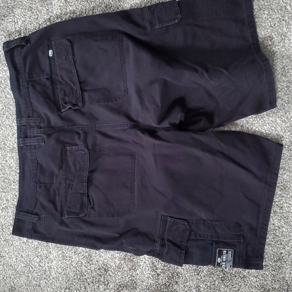 2 pairs of  mens shorts. Size 34 - Picture 8 of 8